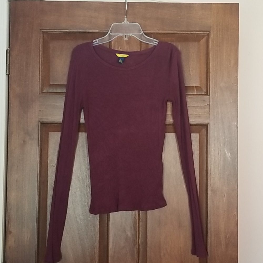 Aeropostale long sleeve tee